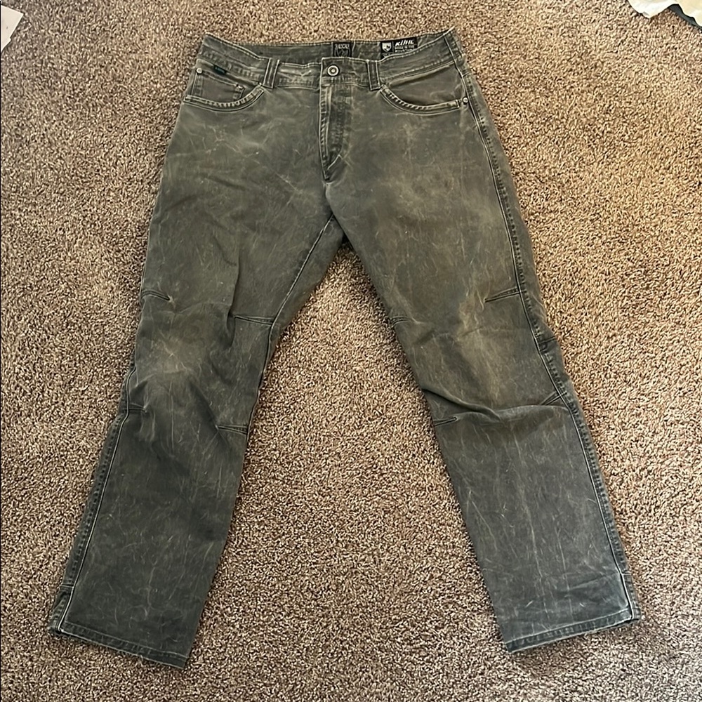 Kuhl Gray Straight-Leg Jeans with Casual Distressed Style